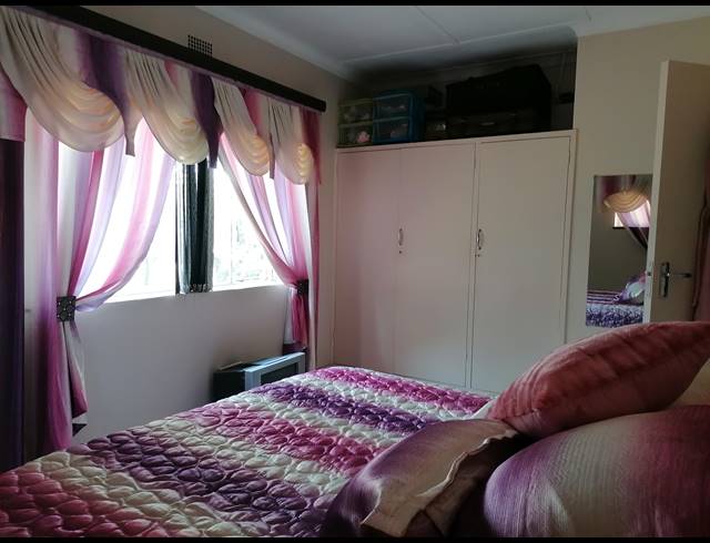 3 BEDROOM FREEHOLD SOLD IN STILFONTEIN EXT 2